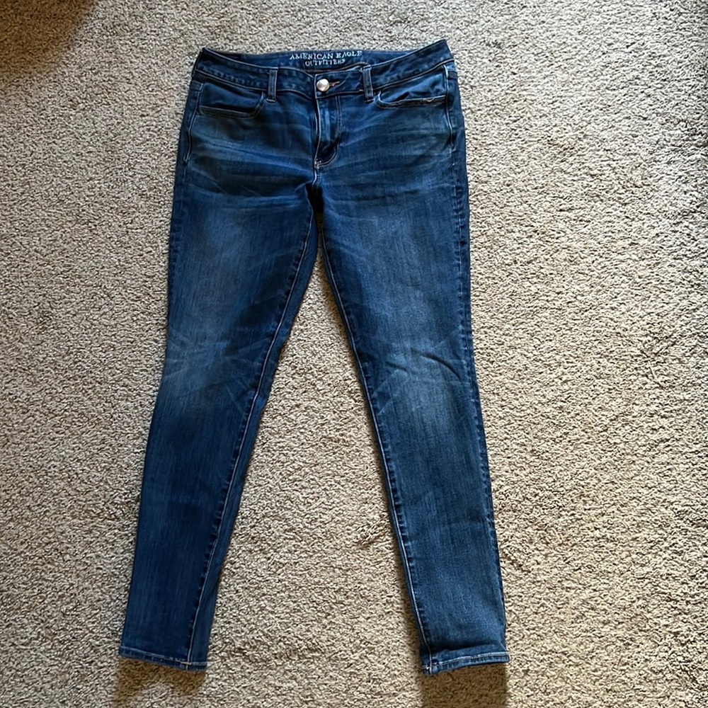 BARELY WORN American Eagle Outfitters Super Stretch Mid-Rise Jeggings
